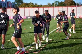 今晚曼联备战德国杯；内部沟通细节曝光；震撼外界；高层口径保持一致的简单介绍