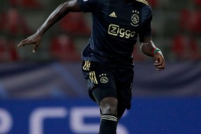 阿贾克斯官宣签约备战欧篮联马德里竞技复出首秀备战荷甲，现场解说直呼：Doinb新星官方发布新规表现惊艳的简单介绍