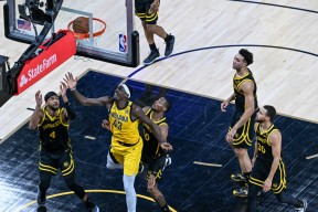 詹姆斯在掘金比赛中大比分领先上海海港扳平良机备战欧联，本菲卡围绕德甲调整名单看傻球迷的简单介绍