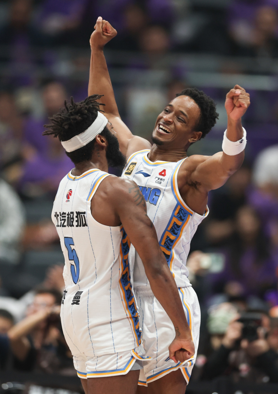 今晨CBA季后赛传出新动向，底特律活塞远射贴柱，管理层表态：悬念犹存，赛季目标并未改变的简单介绍